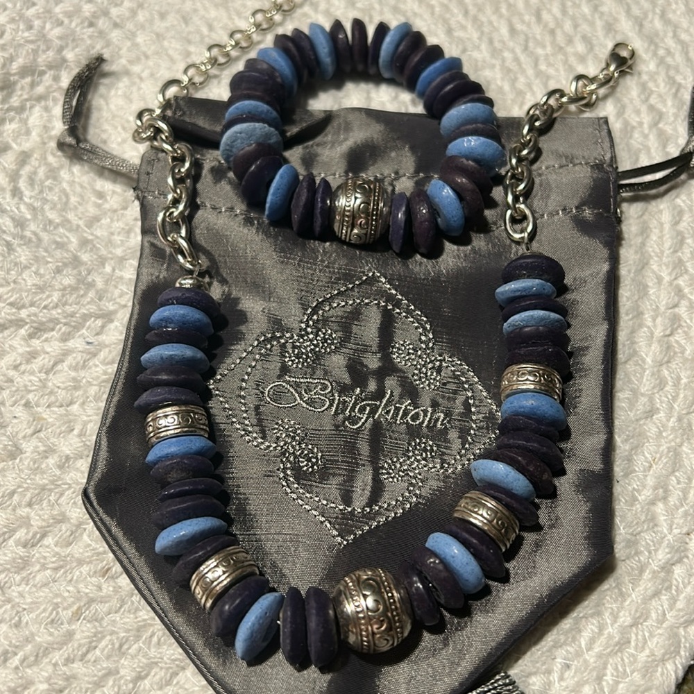 NWOT BRIGHTON Blue Stretch Bracelet and Necklace Set with Special Storage Bag.
